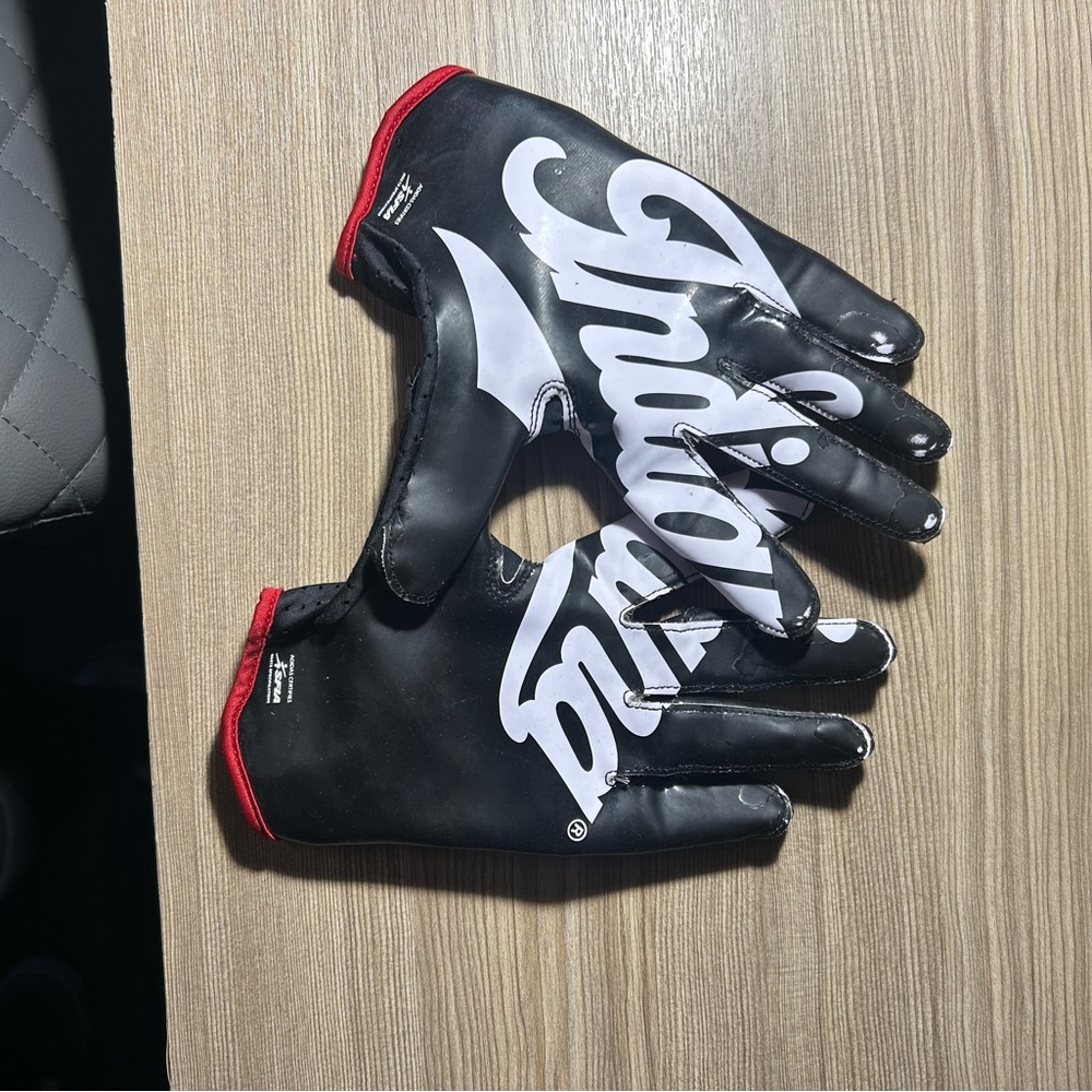 Black and White Logo Sports Gloves